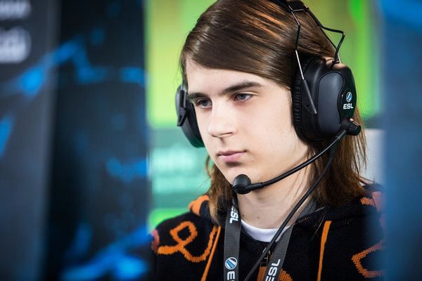 Артем «fng» Баршак: «Китайцы как всегда «удивили» на мажоре» [Dota 2]