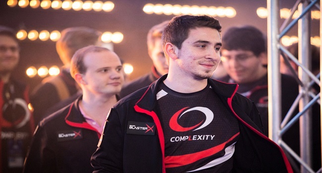 Complexity Gaming проходят открытые квалификации DreamLeague Season 8