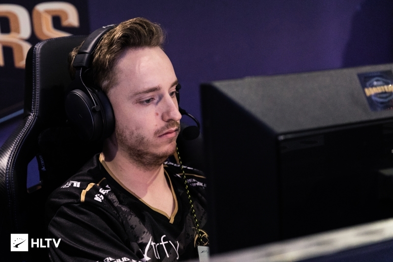 [CS:GO] GeT_RiGhT: «Очень непривычно видеть Xizt’а в футболке FaZe”