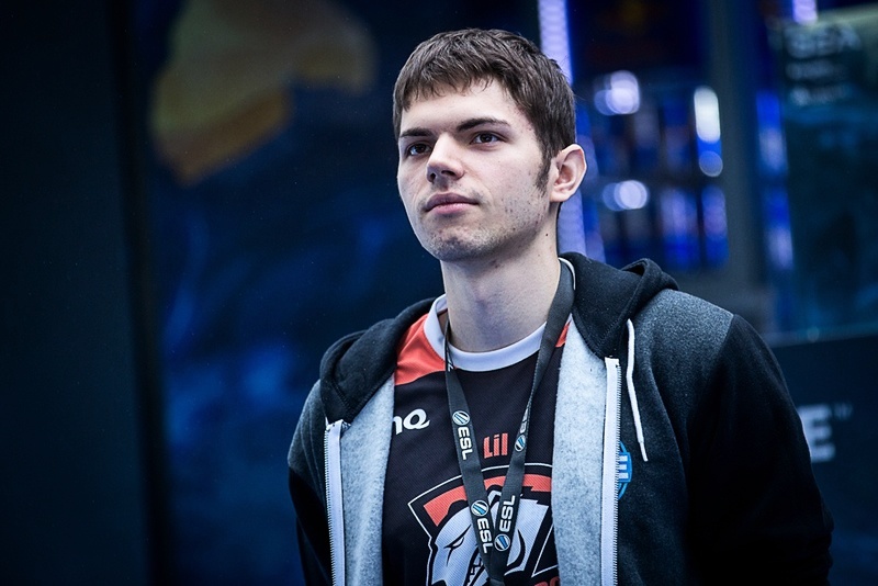 Virtus.pro обыграли Na’Vi на пути к DOTA Summit 8